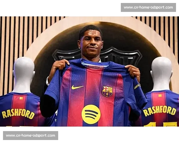 拉什福德铁心赴诺坎普!苦练待命盼巴萨召唤 拉什福德铁心赴诺坎普!苦练待命盼巴萨召唤